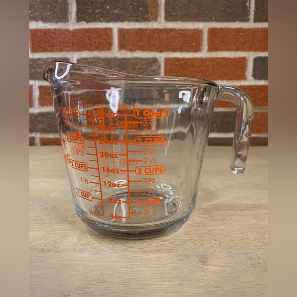 Lot of 2 Vintage Anchor Hocking Measuring‎ Cups 4 Cups & 2 Cups - Picture 4 of 14
